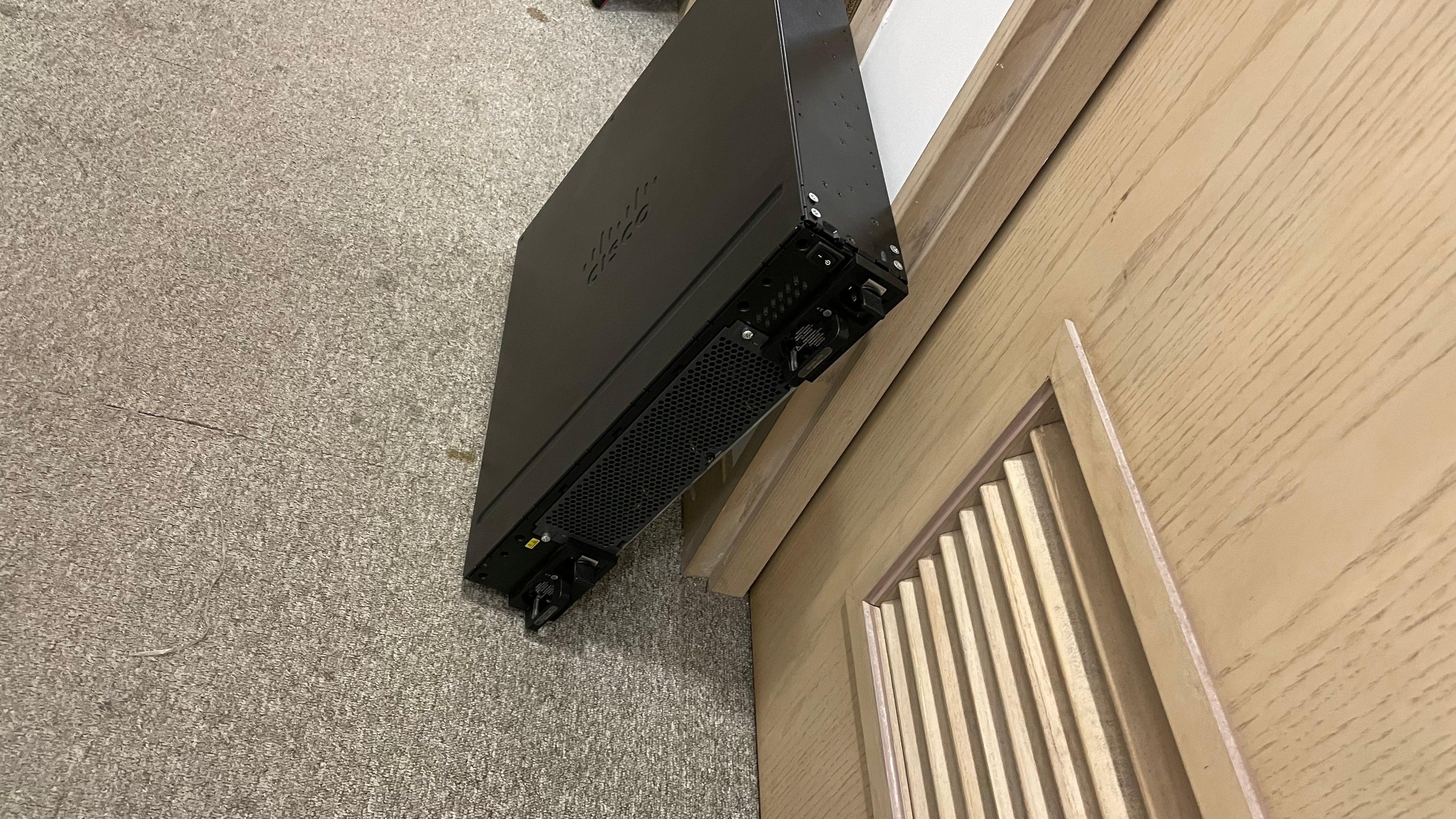 (特價1部) CISCO ISR4451 SEC K9 Service Router Gateway 85% New - C2 Computer