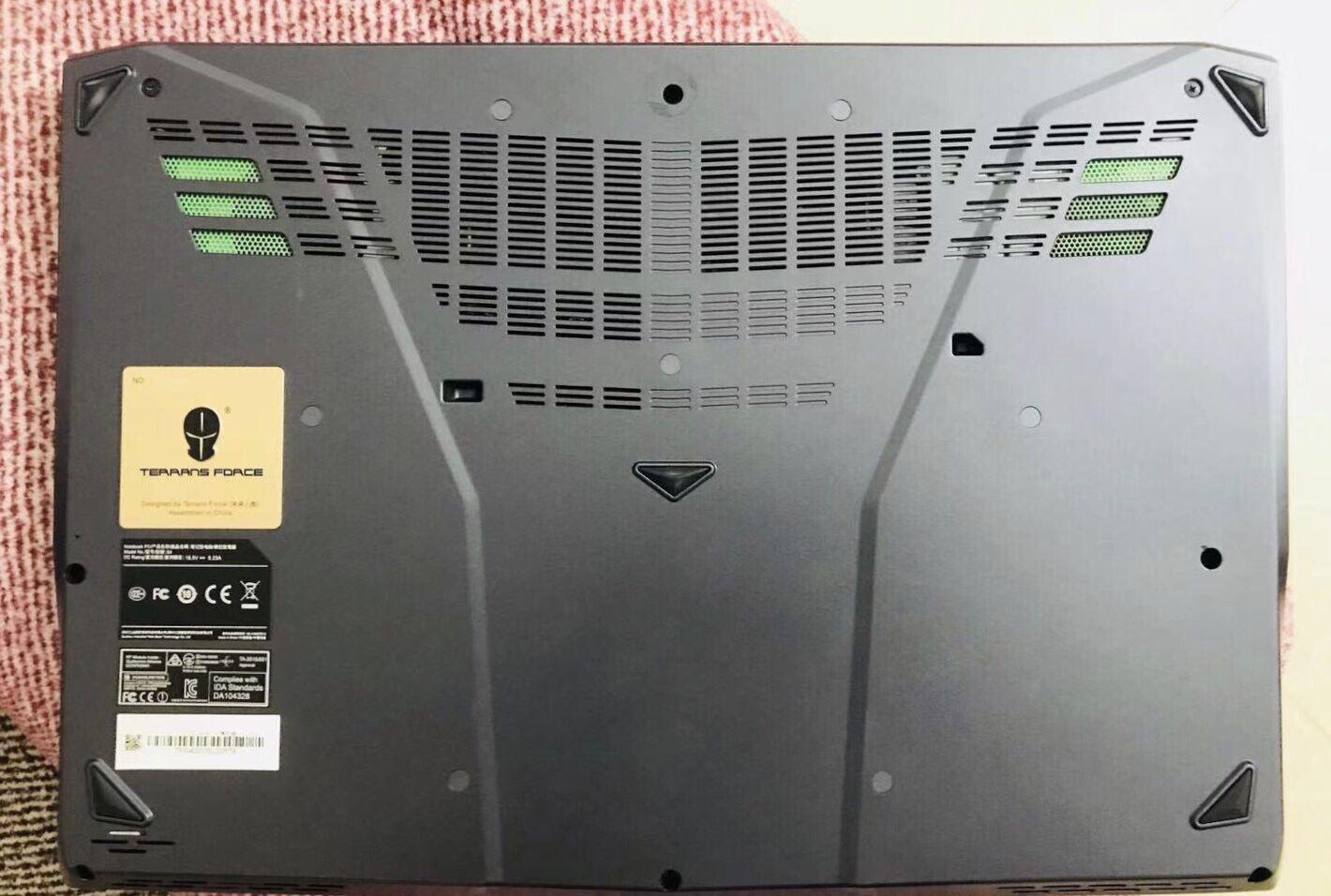 (USED) TERRANS FORCE S4 I7-6700HQ 4G NA 500G GTX 1060 6G 14inch 1920x1080 Gaming Laptop 95% - C2 Computer